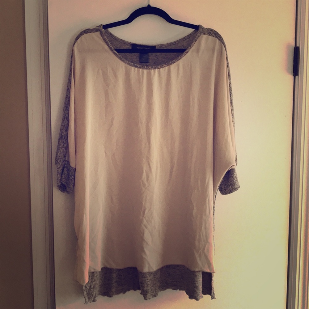 3/4 sleeve two-tone high-low blouse